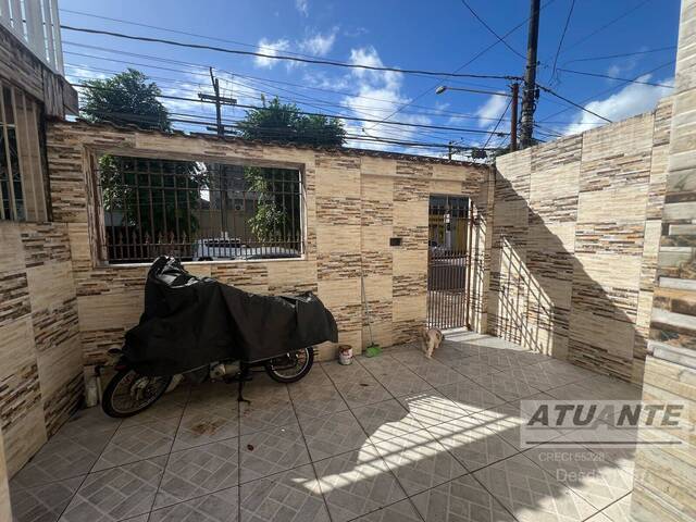#1942 - Casa para Venda em Santos - SP - 1