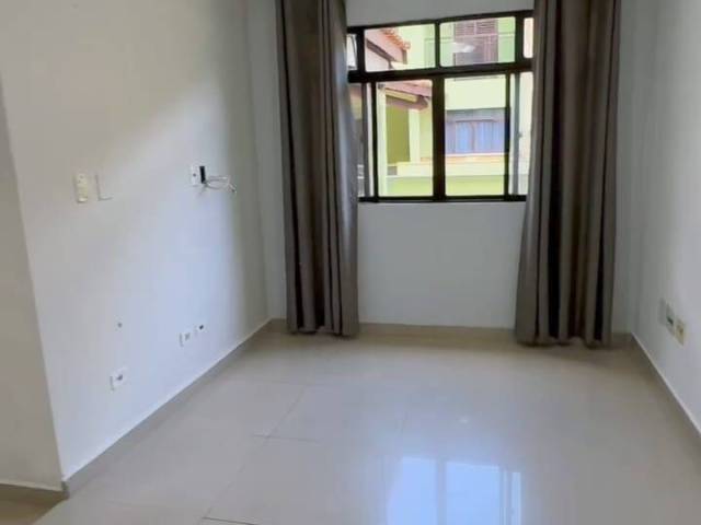 Sobrado para Venda em São Vicente - 5