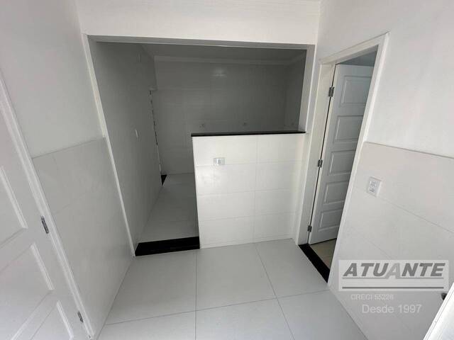 Sobrado para Venda em Santos - 5