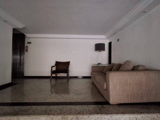 #2009 - Apartamento para Venda em Santos - SP