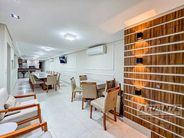 #2046 - Apartamento para Venda em Santos - SP